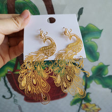 Load image into Gallery viewer, Goldfish Dangle Earrings