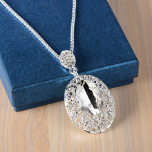 Load image into Gallery viewer, Crystal Stone Chain Neckless
