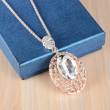 Load image into Gallery viewer, Crystal Stone Chain Neckless
